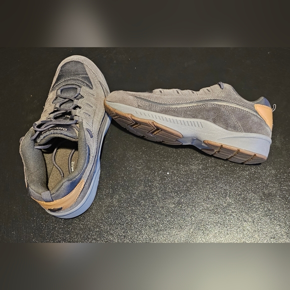 Easy Spirit Romy Suede Walking Shoes - Picture 2 of 2